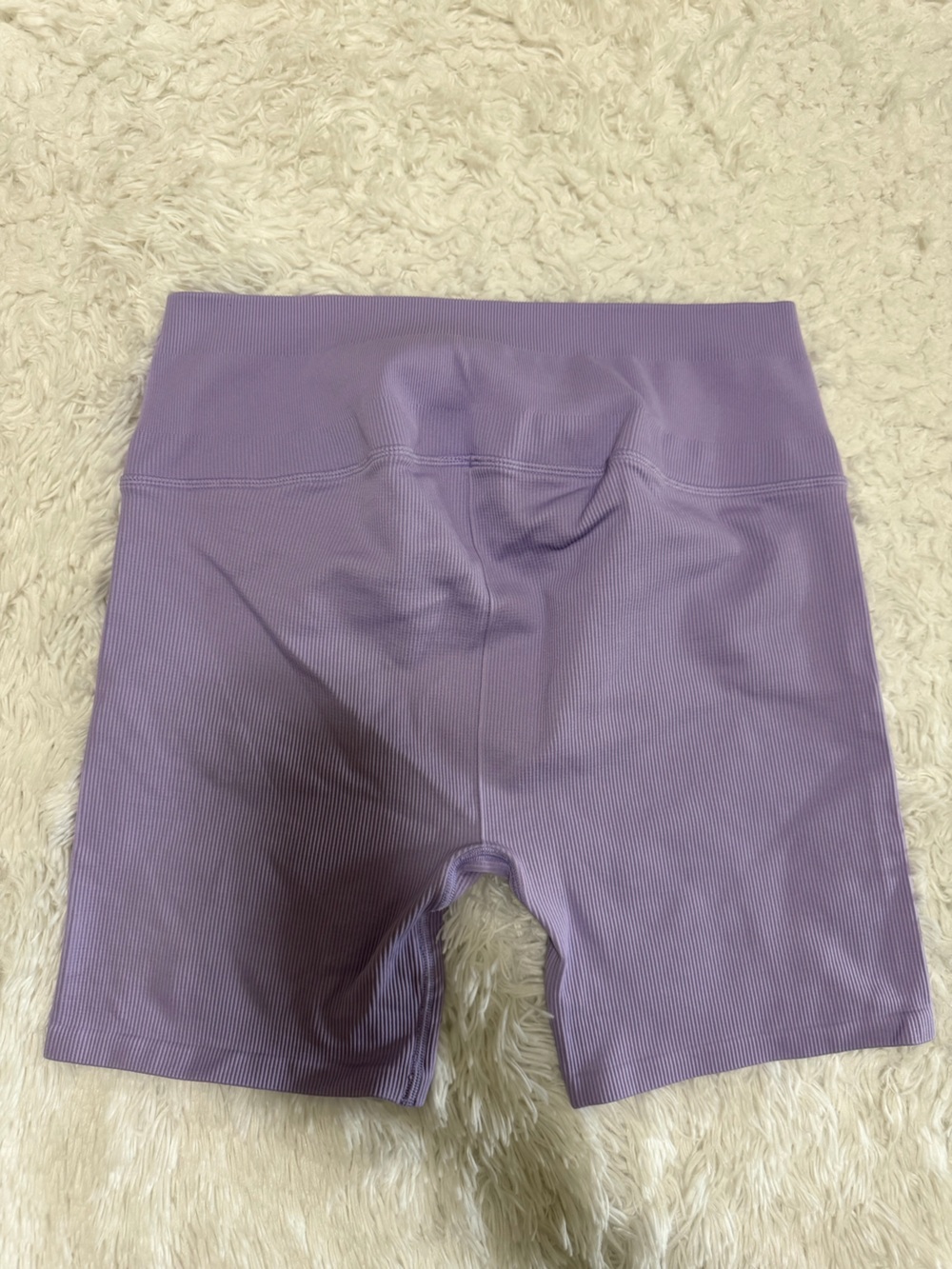 alo yoga | Seamless Ribbed Knit Favorite Short Lavender Purple - Biker Shorts - Picture 11 of 13